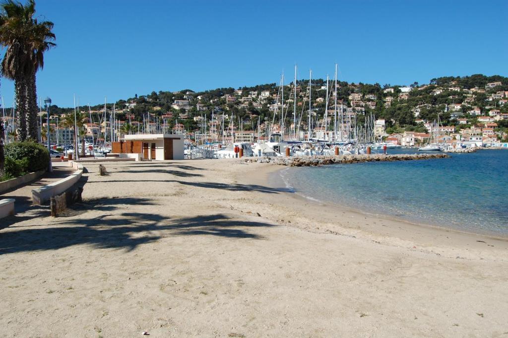 Le Barock Hotel Saint-Mandrier-sur-Mer Habitación foto